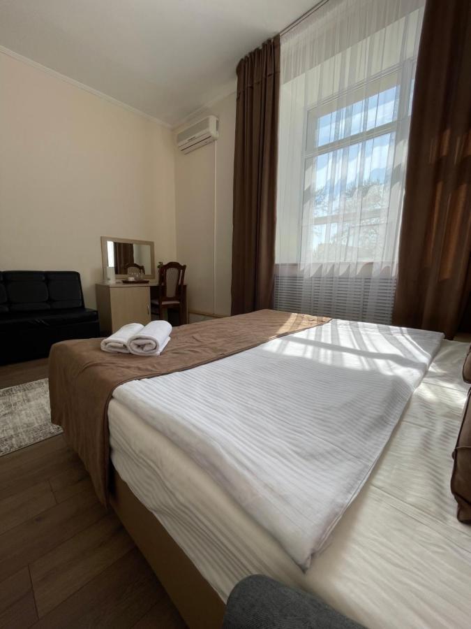 Belon Land Hotel Astana Exterior foto